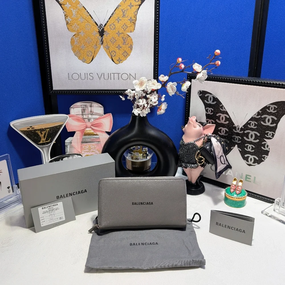 Balenciaga Gray Zip Around Leather Wallet🔥🔥 - Picture 2 of 16